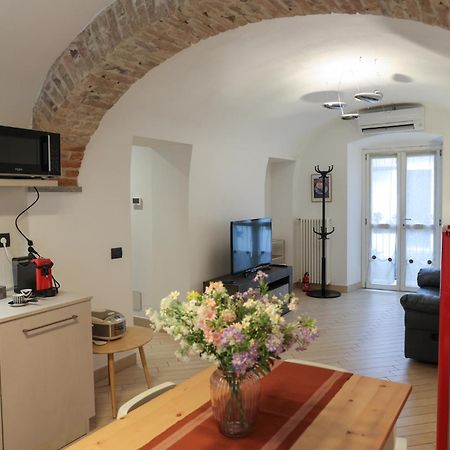 Asti Historic Center - Appartamento Trincotto المظهر الخارجي الصورة